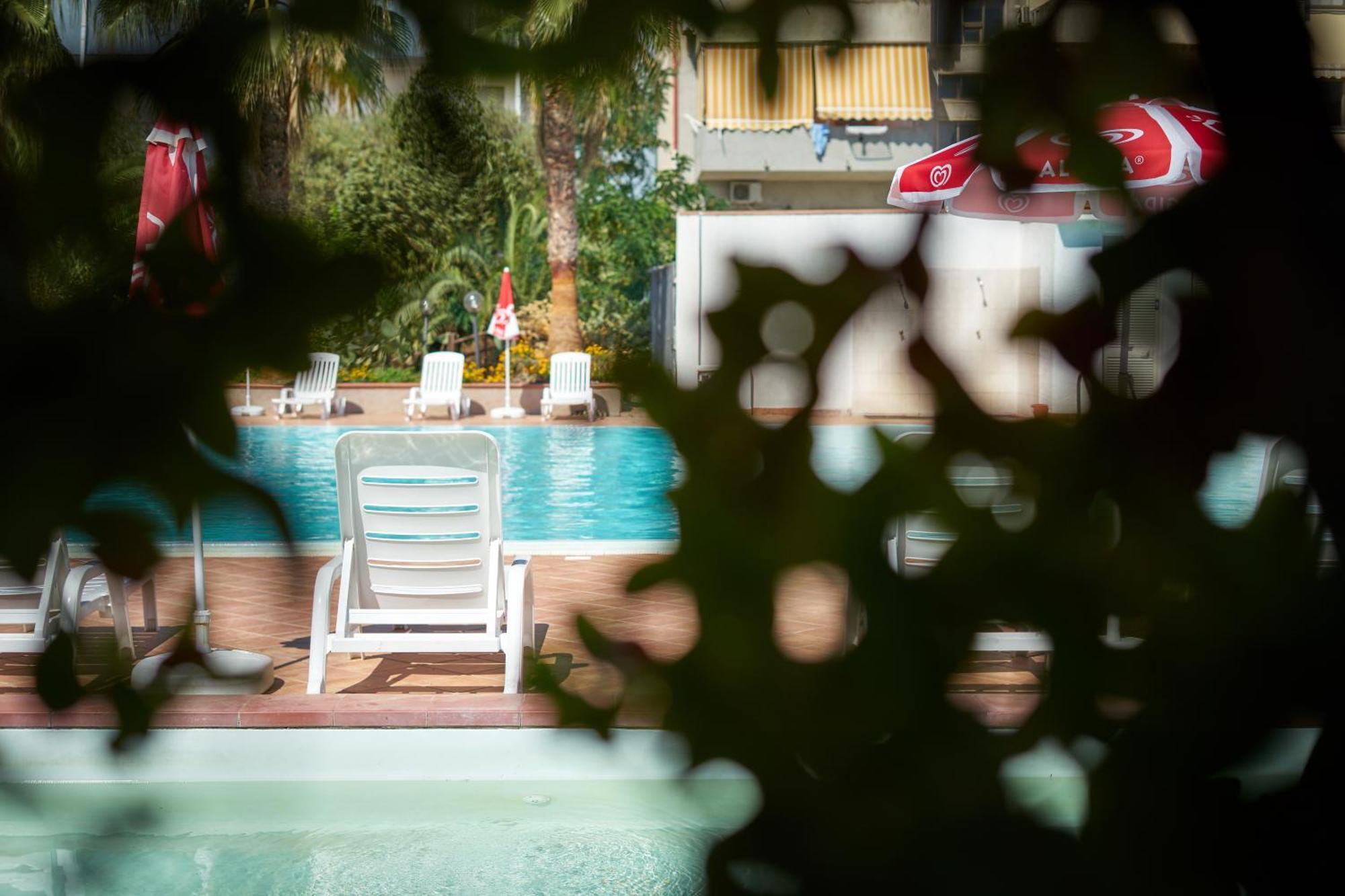 La Cicala Hotel Brolo Kültér fotó