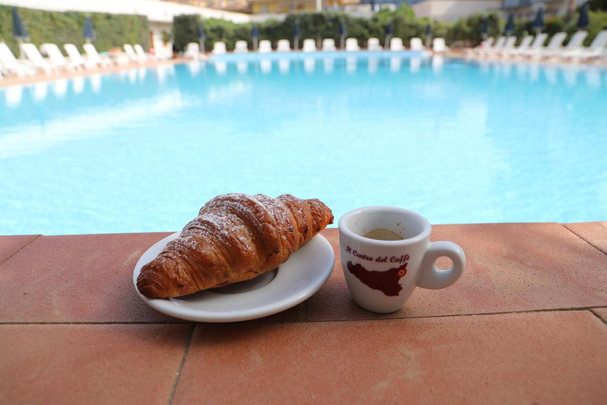 La Cicala Hotel Brolo Kültér fotó